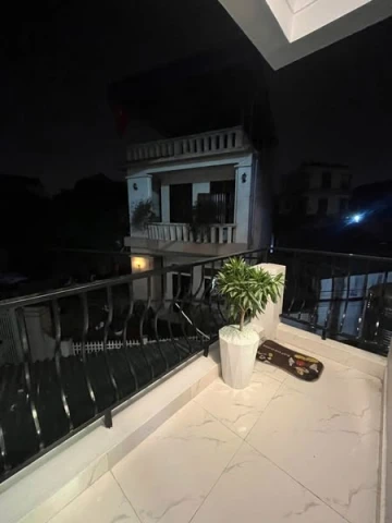 C.HÍN.H C.H.Ủ CẦN B.Á.N NHÀ 3 TẦNG PHƯỜNG ĐÔNG VỆ – ĐƯỜNG Ô TÔ THÔNG TỨ PHÍA