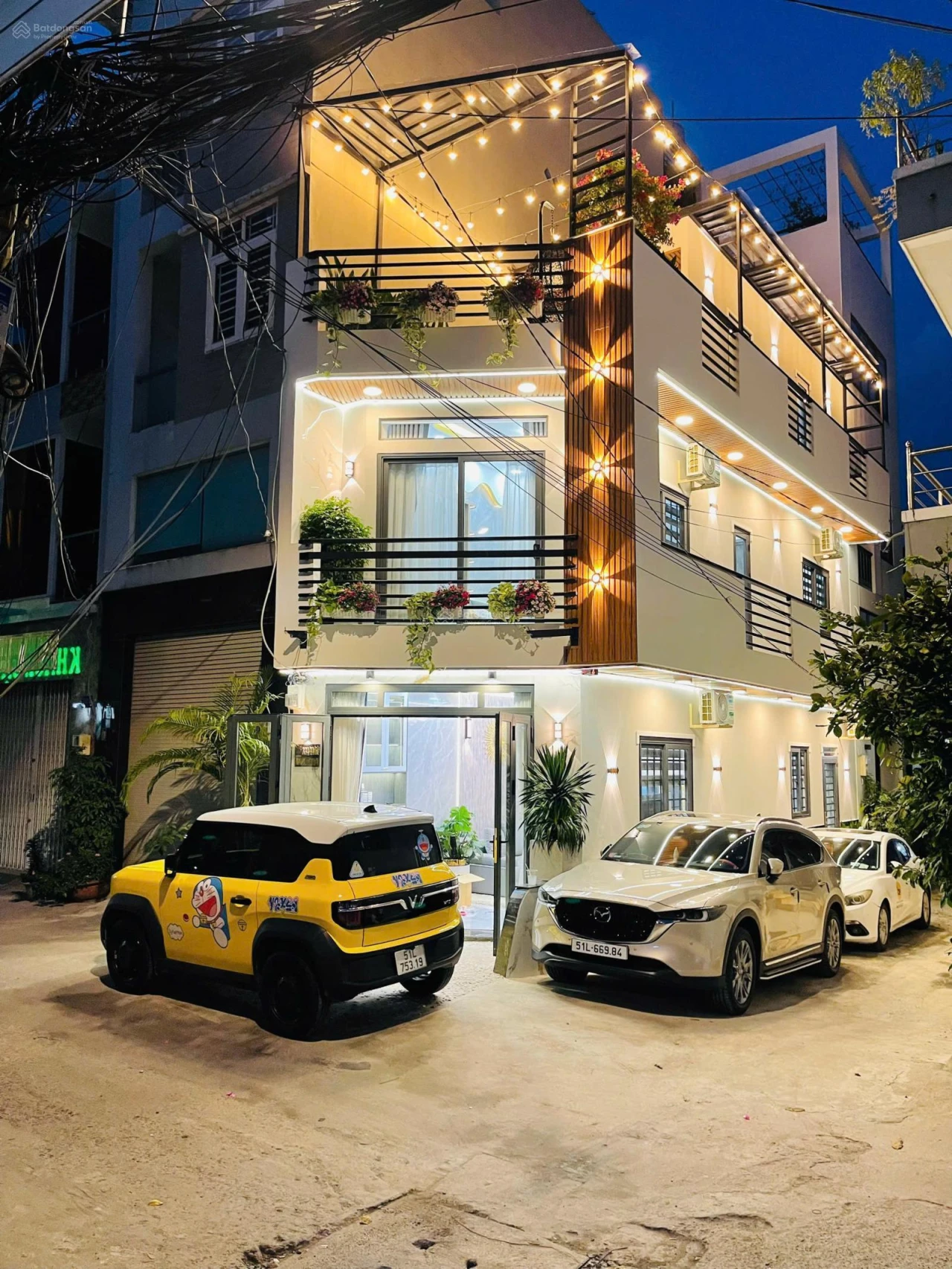 Chủ nhà định cư cần bán gấp nhà góc 2 mặt tiền Phan Văn Trị
