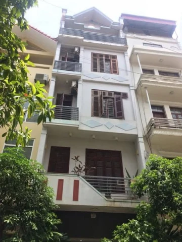 CHO THUÊ NHÀ 5 TẦNG – CẠNH TRƯỜNG THPT CẦU GIẤY
