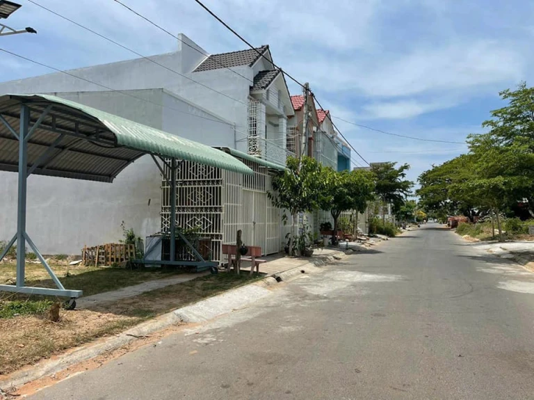 Bán 85m2 Nguyễn Văn Siêu, sau lưng Lê Duẩn