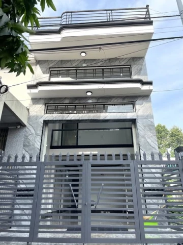 Bán nhà dọn đồ vào ở ngay.