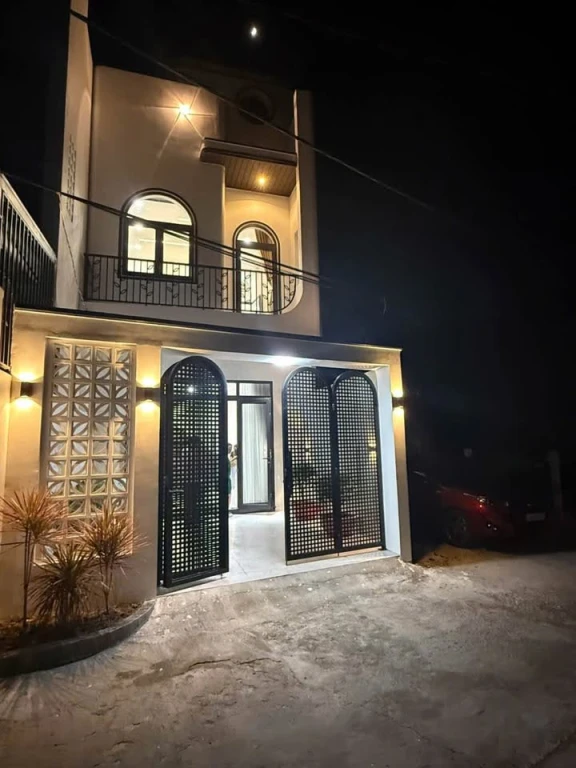 CHỦ GỞI BÁN NGÔI NHÀ LẦU HIỆN ĐẠI - ẤP 2