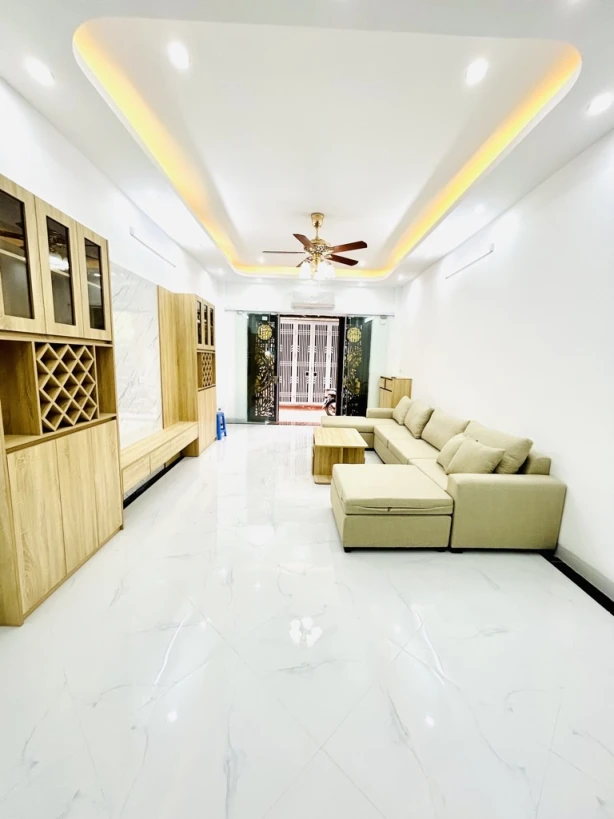 🔥 NHÀ ĐẸP TRUNG TÂM THẠCH BÀN – Ô TÔ QUA NHÀ – NGÕ THÔNG – Ở NGAY – GIÁ TỐT