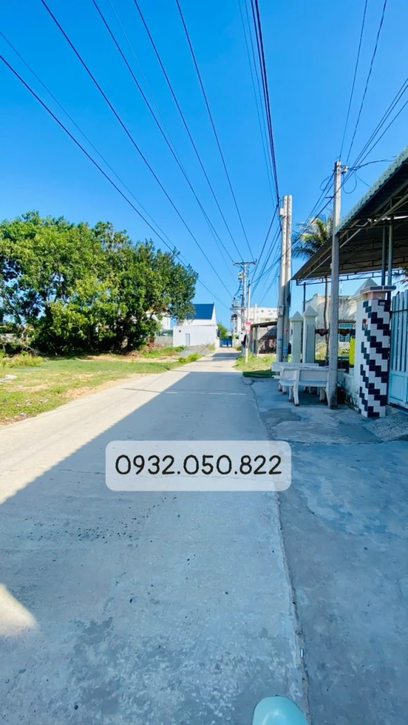 CÁCH BIỂN 400m  GIÁ #1tỷ4 (Thương lượng )- SỔ SẴN