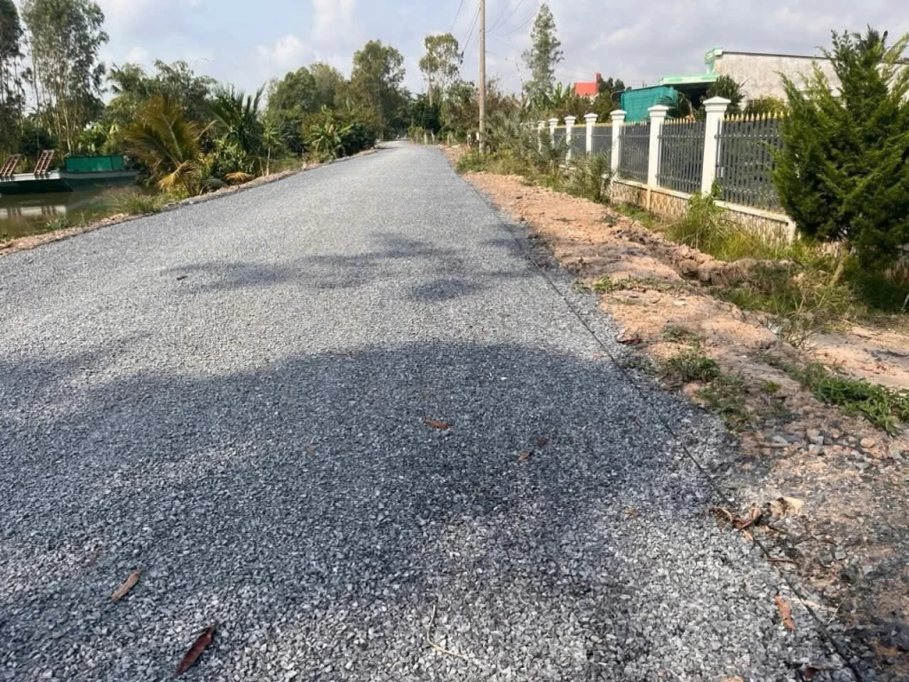 Bán Gấp 3.400m đất vườn đường nhựa ô tô tải thuận tiện lưu thông, khu vực đông dân.