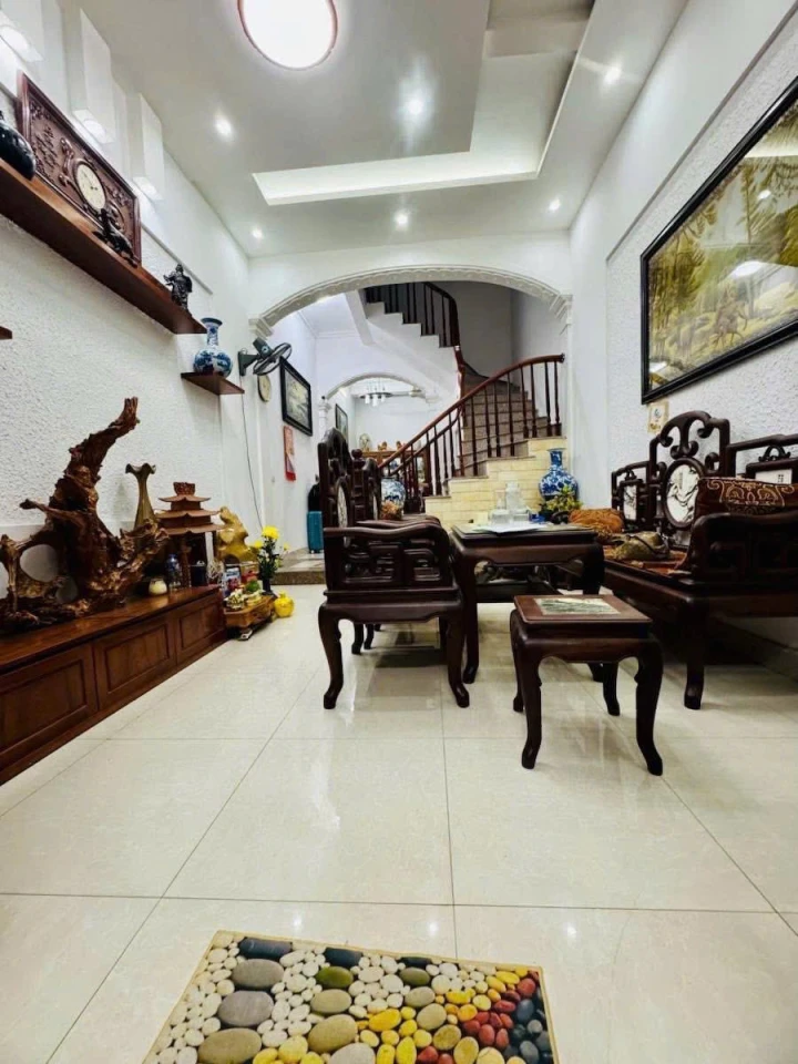BÁN NHÀ ĐẤT PHỐ TRẦN CUNG