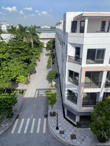 🔥 CHỈ HƠN 5 TỶ – SỞ HỮU NGAY NHÀ ĐẸP TRUNG TÂM T&T PHỐ NỐI! 🔥