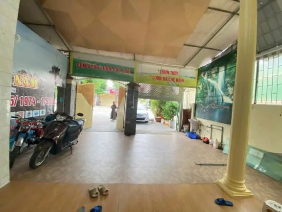 Cho thuê mặt bằng Phạm Đình Toái góc 2 măt tiền
