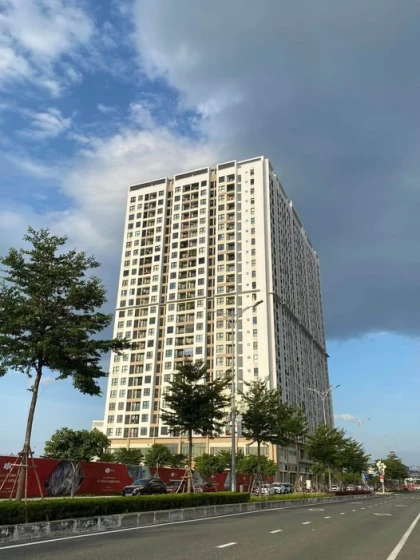 Bán căn hộ hướng đông FPT plaza 2 đà nẵng - dt 71m2