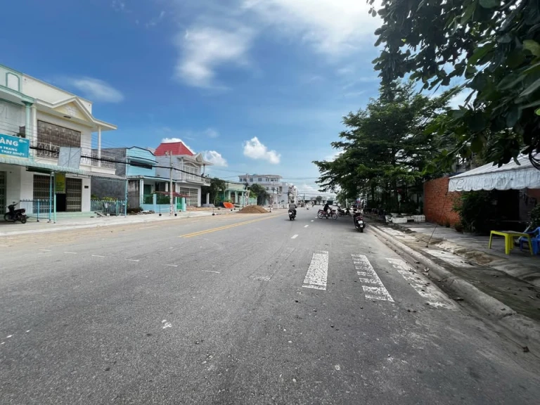 Bán homestay 1 trệt 1 lửng mặt tiền Nguyễn Văn Linh, phường Phú Tài, TP.Phan Thiết