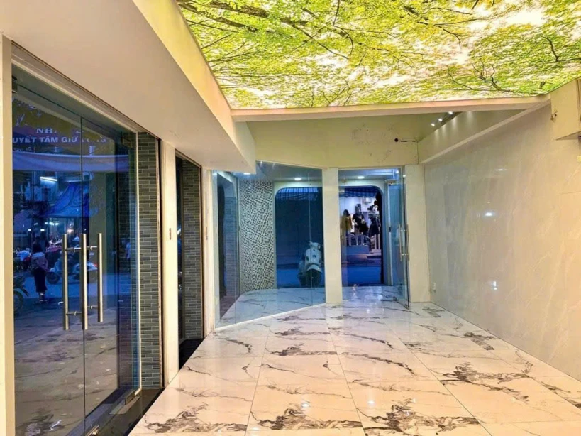 B.Á.N Nhà Mặt Tiền Dương Thị Mười - Nhà 7 Tầng - ( Thang máy xịn xò). DT Sàn: 280m2.  Giá:18,5 T.ỉ. TL.