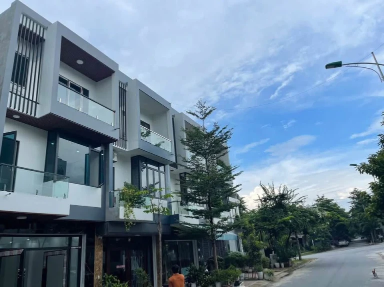 Nhà 3 tầng đẹp lung linh đường A5 kosy giá 2tỷ 780 ngay đầu đường