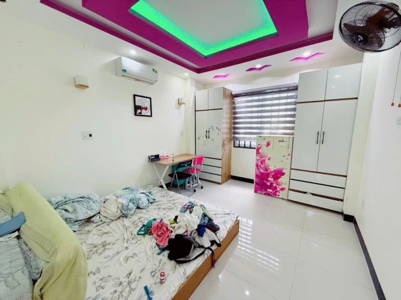 🏠 Nhà 3 tầng kiên cố trung tâm Hải Châu – Kiệt Núi Thành - Nhà Đẹp Kiên Cố - Ở Ngay.