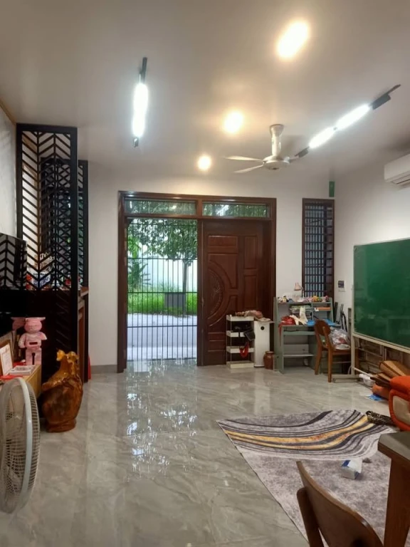 CẦN BÁN NHÀ KHU ĐÔ THỊ SUNRISE, PHƯỜNG YÊN BÁI.