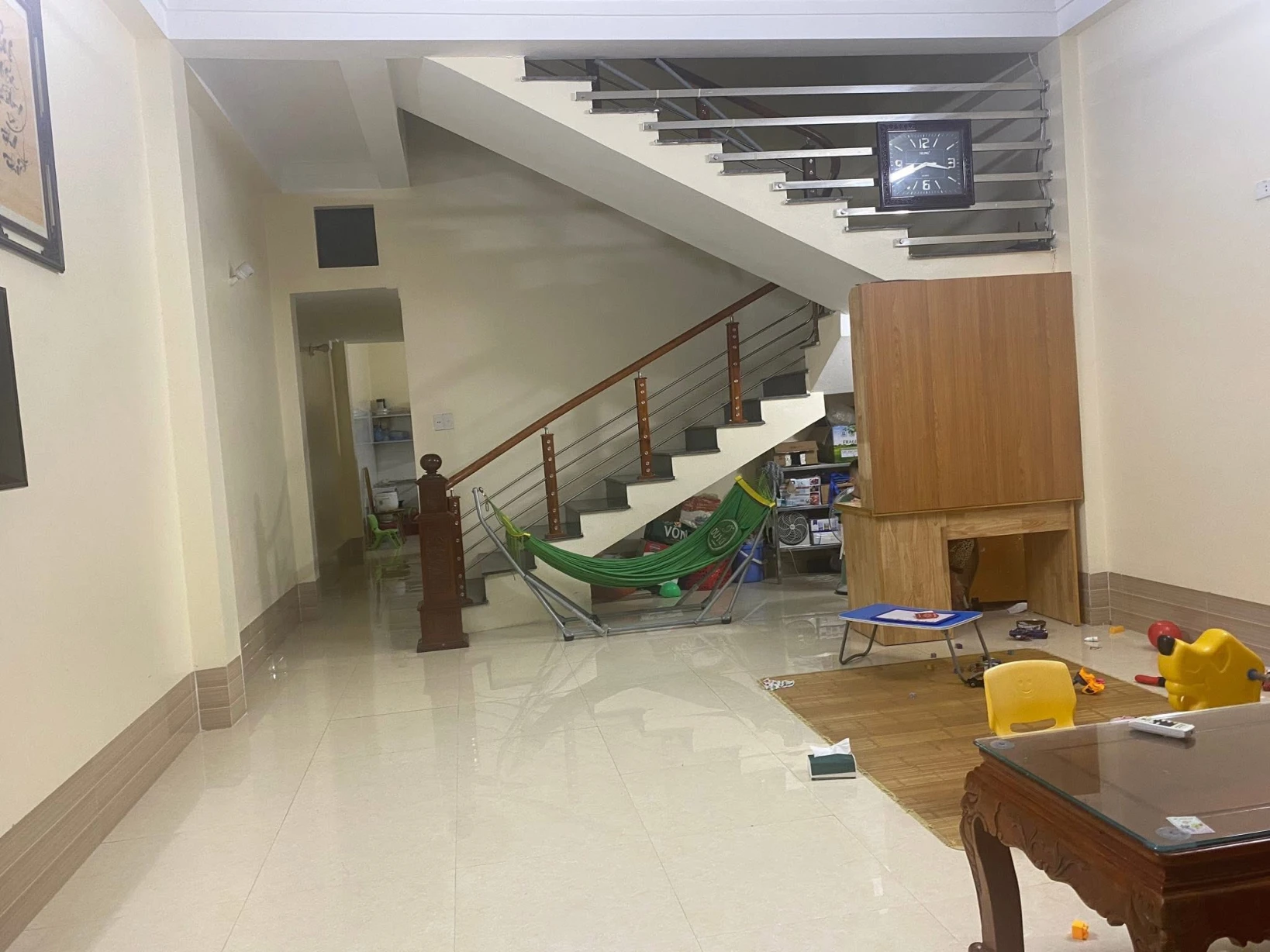 Bán nhà 2 tầng kiên cố  - Ngõ oto vào thoải mái