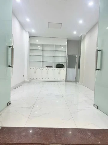 NHÀ MỚI CHÍNH CHỦ - FULL NỘI THẤT gần các trưong đh.giao thông thuận tiện