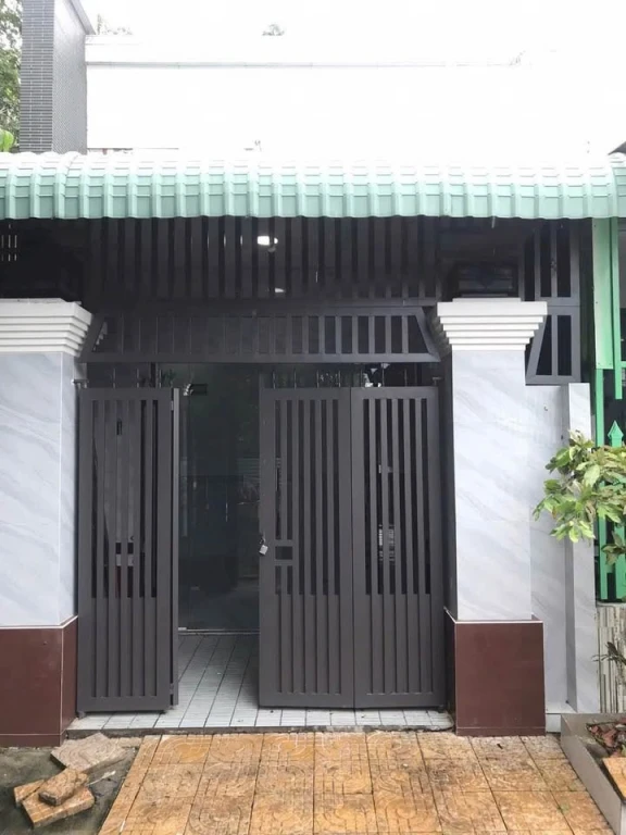 NHÀ TRỆT - SÁNG QUANG - NGUYỄN VĂN LINH  Đoạn gần Cầu Chữ Y
