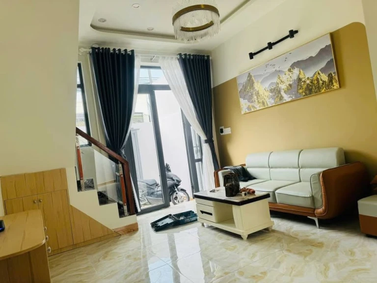 Nhà trệt lầu hẻm oto _ hẻm chính 145 Lê Hồng Phong. Phường 3 TPST