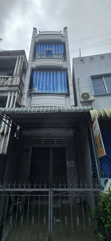 Bán nhà gấp