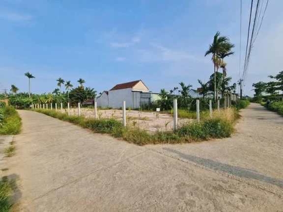 Cơ Hội Sở Hữu Lô Góc Đẹp 10x20m Tại Thôn 7 Đức Nhuận Cũ - Giá Ưu Đãi!