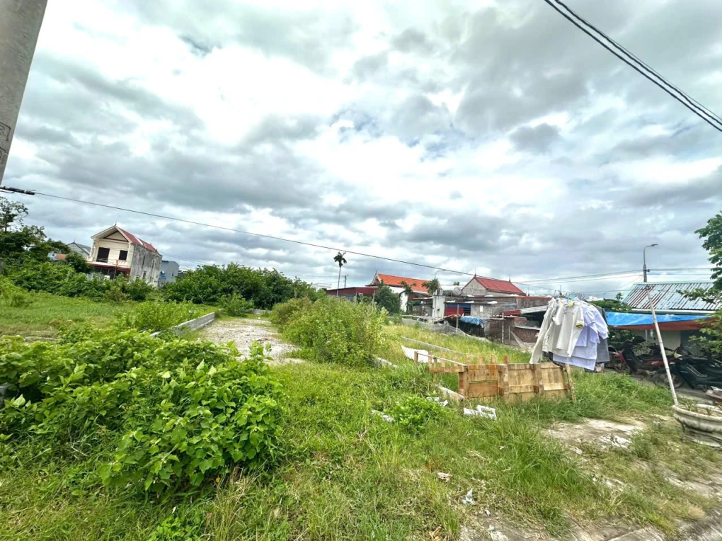 2 tỷ 80m2 Tân Hà Tân Thành Dương Kinh Zalo 0567222555