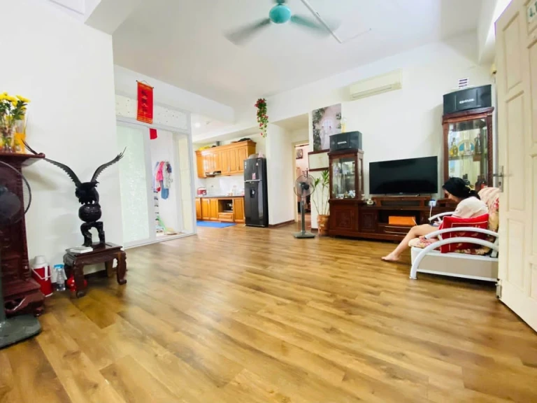 Bán căn hộ 2 ngủ tầng thấp tòa CT1A