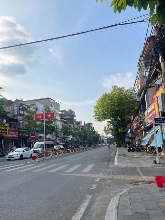 Giá đẹp nhất cho hôm nay chỉ nhỉnh 9 tỷ xx có như ko!