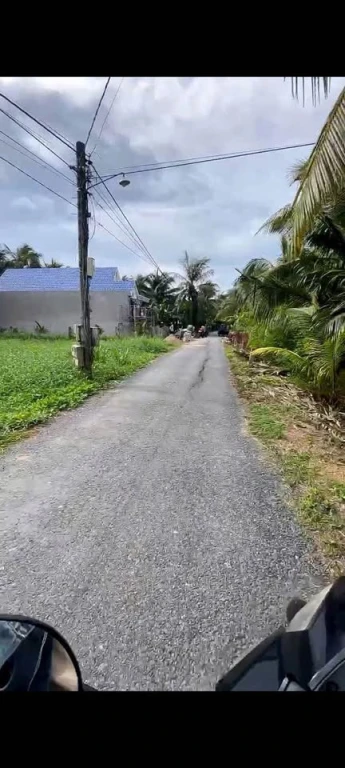 Bán đất Mặt tiền đường nhựa, khu dân cư hiện, cách SG 70km
