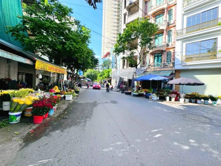 Siêu Phẩm Mặt Chợ Văn Phú + Kinh Doanh Không Đối Thủ