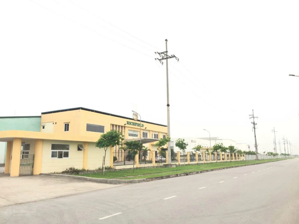 Chính chủ bán khu nhà xưởng + tòa nhà văn phòng tại Khu công nghiệp cao VSIP Bắc Ninh, Bắc Ninh