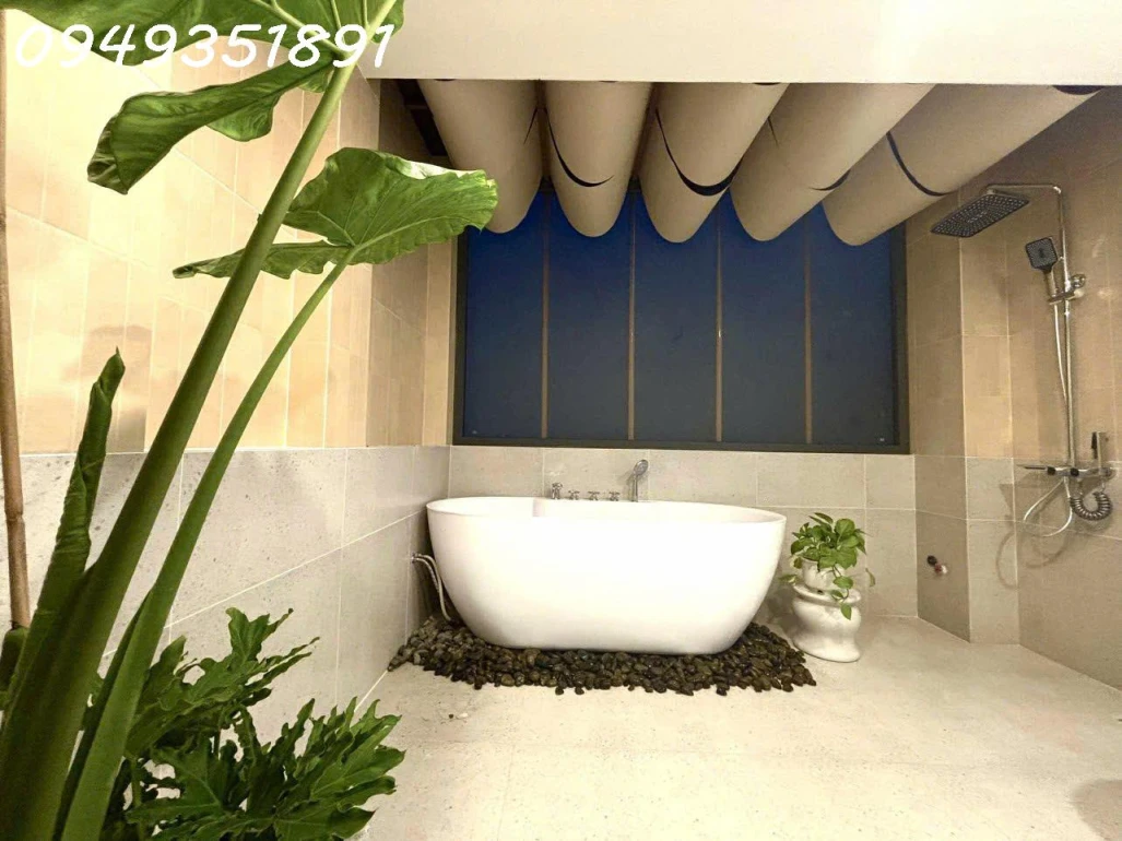 🏡 KHU VIP PHAN XÍCH LONG – NHÀ ĐẸP GIA CHỦ LÀ KIẾN TRÚC SƯ
✨ 46M² x 4 TẦNG – PHÒNG TRÀ TATAMI – FULL NỘI THẤT HIỆN ĐẠI – 7.xx TỶ