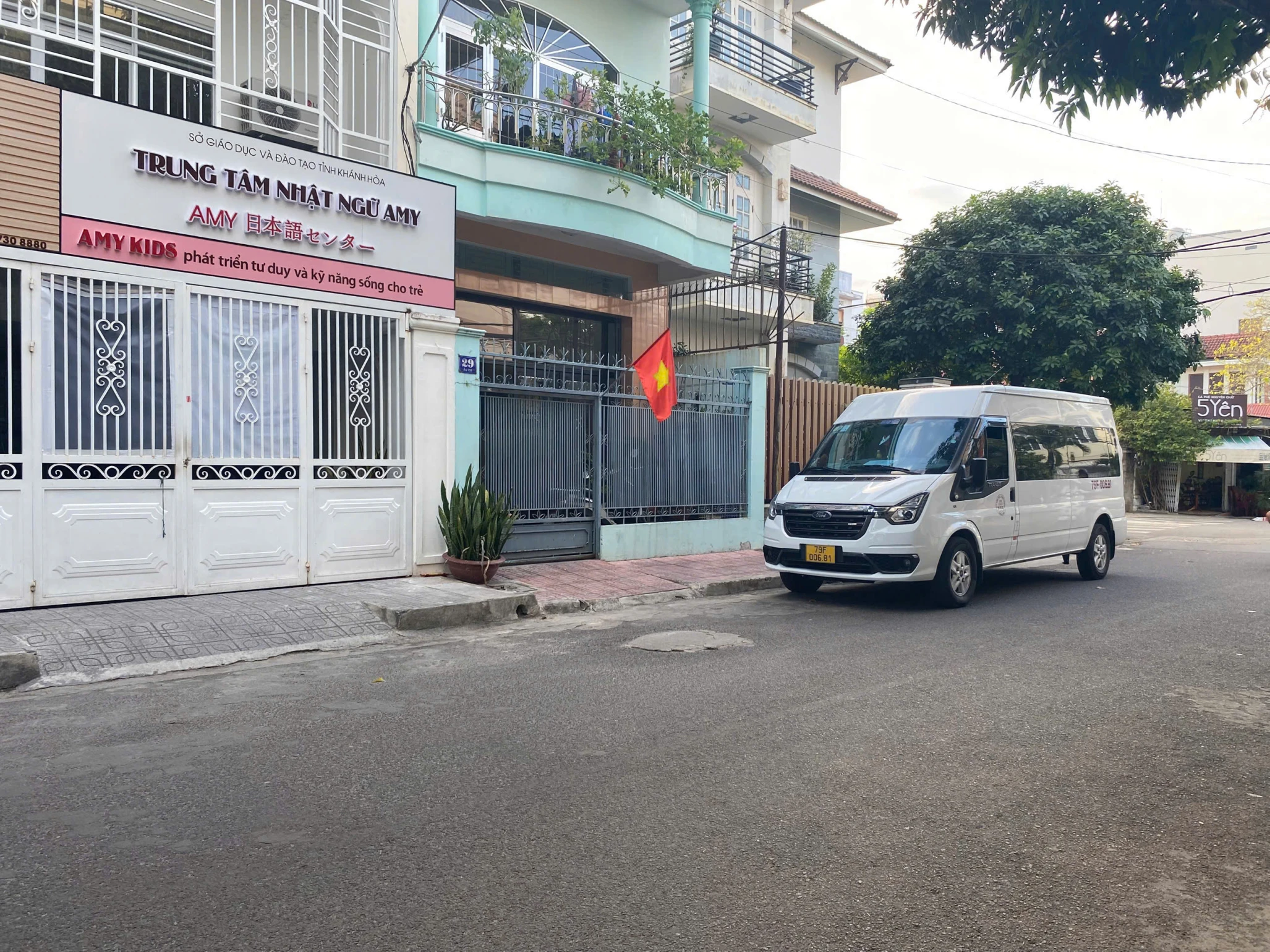 Bán Nhà Mặt Tiền Âu Cơ – 2 Tầng – Kinh Doanh Tốt