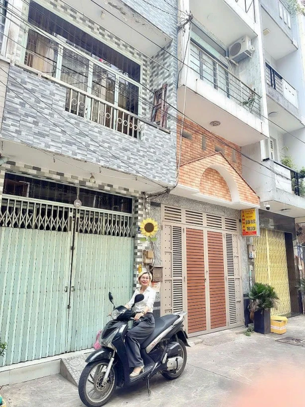 BÁN NHÀ MẶT TIỀN TÂN VĨNH VIP ĐƯỜNG SỐ - NGAY KHU VUI CHƠI KHÁNH HỘI QUẬN 4 - CHỈ 8 TỶ