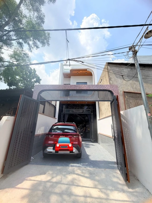 Bán nhà 1 Trệt 1 Lầu MỚI P.Long Bình Tân,SHR thổ cư,đường ô tô,gần BV SingMark
