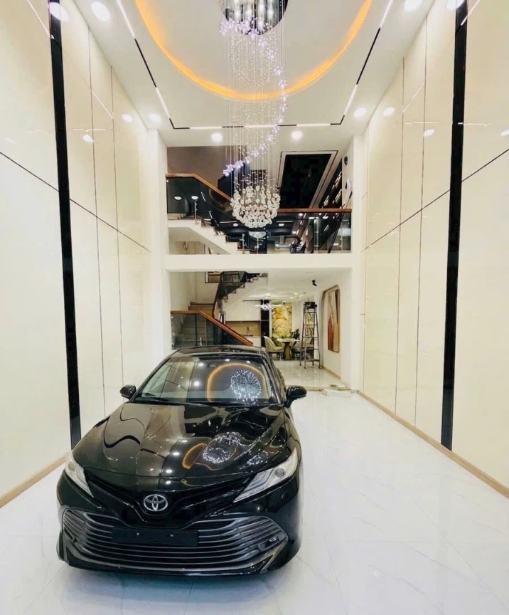 Tân Bình - Xe Hơi Ngủ Trong Nhà - THANG MÁY - Nhà Mới Đẹp - Sổ A4 - Hoàn Công Đủ - 63M - Nhỉnh 14 Tỷ