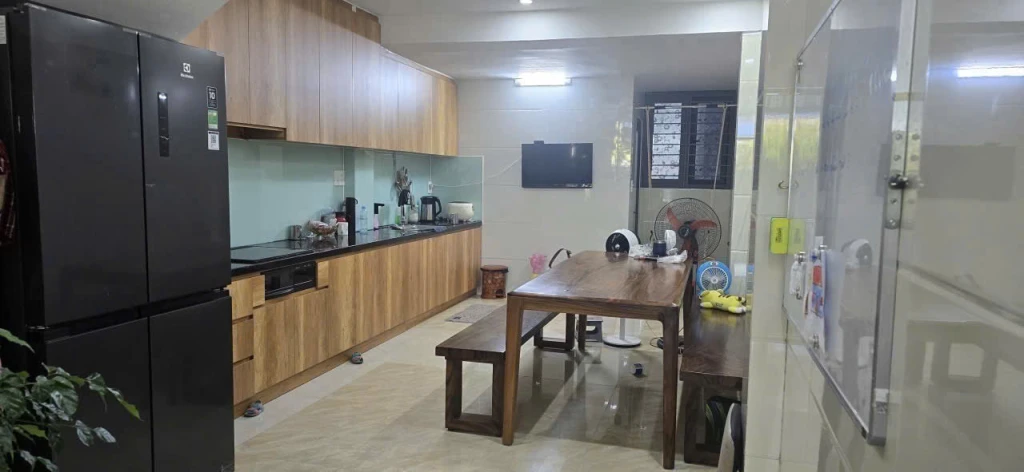 KIỆT NHƯ ĐƯỜNG CÓ LỀ - SÁT BIỂN - VỊ TRÍ RẤT ĐẸP CHỈ 6.X TỶ