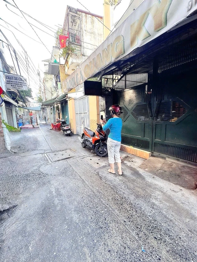 BÁN NHÀ MẶT TIỀN HXH- Đ. ĐOÀN VĂN BƠ- RA HOÀNG DIỆU- NGUYỄN TẤT THÀNH- 2 PHÚT QUA PHỐ ĐI BỘ NGUYỄN HUỆ.