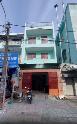 CĂN NHÀ MẶT PHỐ ĐẸP TẠI BÌNH TÂN - 80M2 GIÁ 9.8 TỶ SỔ ĐỎ CHÍNH CHỦ, TIỆN NGHI ĐẦY ĐỦ CHO GIA ĐÌNH BẠN!