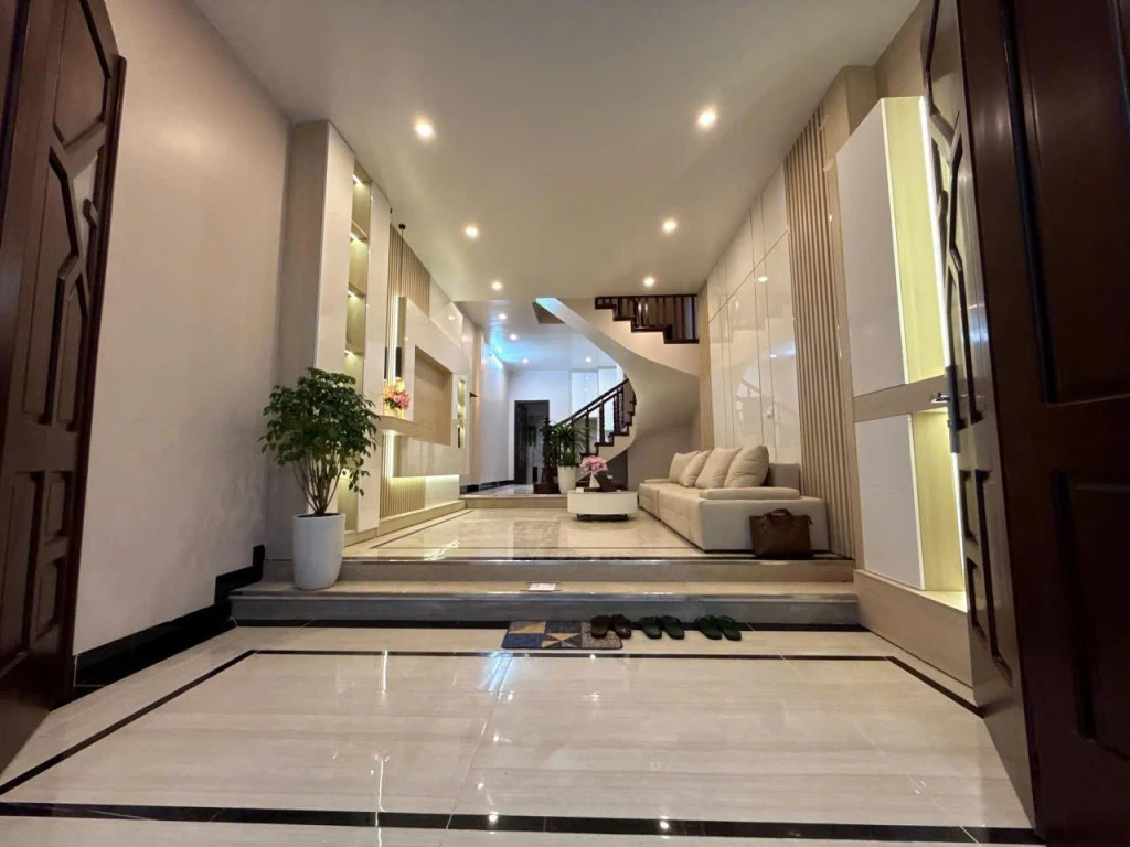 SỞ HỮU NGAY NHÀ ĐẸP - GIÁ TỐT - Vị Trí Đắc Địa Tại Ngõ 254 Minh Khai, Hoàng Mai, Hà Nội