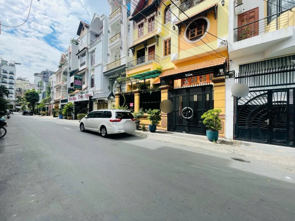 Mặt tiền hẻm ô tô - Kinh doanh - 4 tầng - 83m2 - Đang cho thuê - 30 tỷ