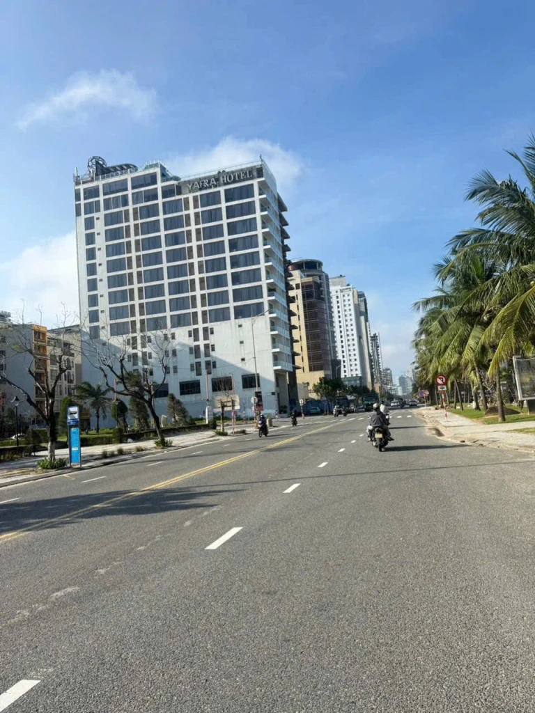 Mặt tiền Trần Quang Khải