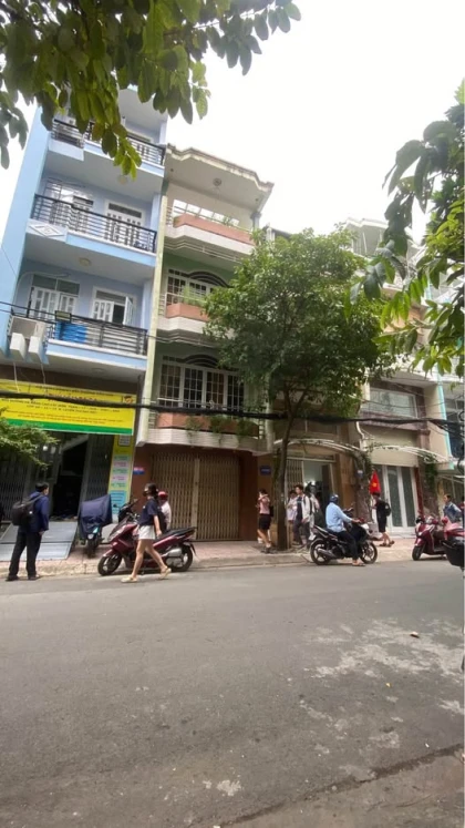 NHÀ NGAY CÔNG VIÊN PHÚ LÂM – HẺM XE HƠI 10M – 4 TẦNG BTCT
