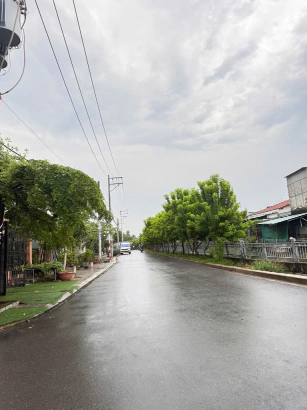 chính chủ bán nhà xinh 3 tầng hẻm tô ngọc vân q12, 60m2, 3pn, sổ hồng, giá chỉ 5.6 tỷ - cơ hội an cư lạc nghiệp!