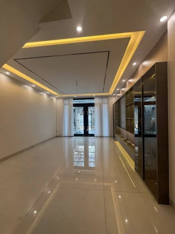bán Nhà 3 Tầng mới xây thiết kế Hiện Đại Công năng