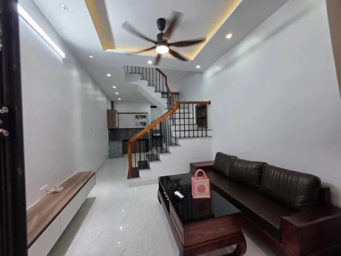 BÁN NHÀ 2 TẦNG NGÕ ĐINH LỄ
