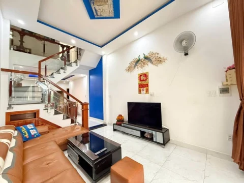NHÀ 2 tầng, KIỆT NGUYỄN PHƯỚC NGUYÊN