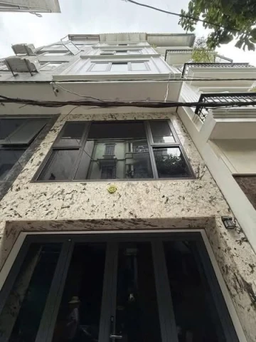 SIÊU PHẨM YÊN HÒA - 10M RA PHỐ - NGÕ RỘNG - NHÀ ĐẸP Ở NGAY