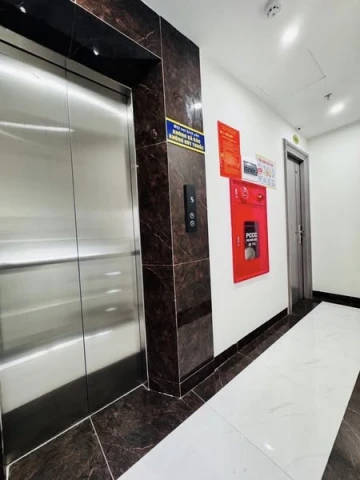 NHÀ PHỐ NGOẠ LONG -CẦU DIỄN -7 TẦNG -43.2M -Ô TÔ ĐỖ CỔNG -THANG MÁY -GIÁ 9.5 TỶ