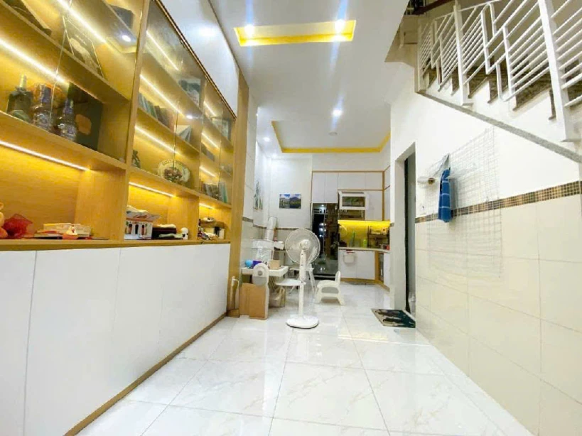 Nhà 4 tầng vừa xây xong
 Độc Lập - Khu vực Tân Sơn Nhì - Quận Tân Phú