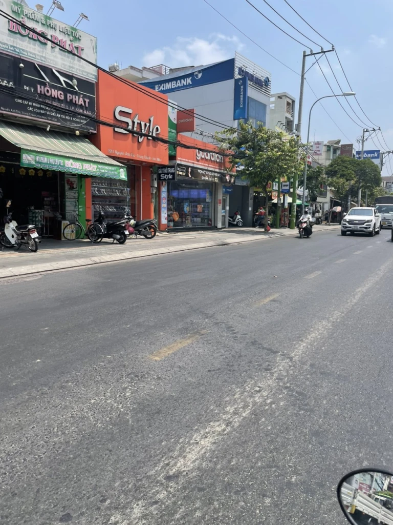 Bán nhà mặt tiền 5x29m giá 15,8 tỷ Đường Nguyễn Ảnh Thủ